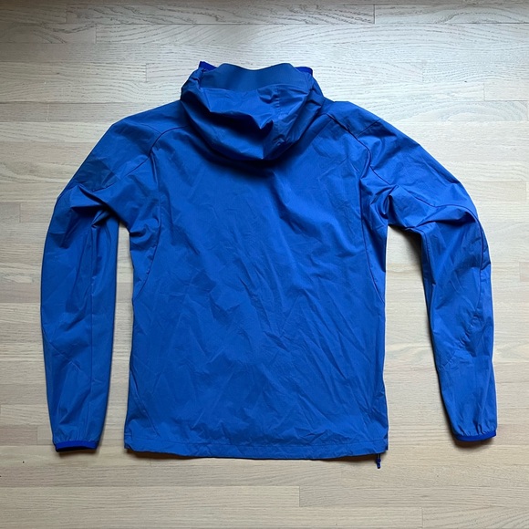 Rapha Trail Lightweight Jacket NWOT - Picture 2 of 8